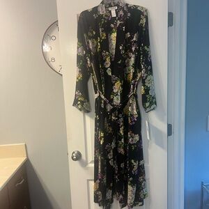 NWT Ivy & Annabelle long robe with pockets size 1X